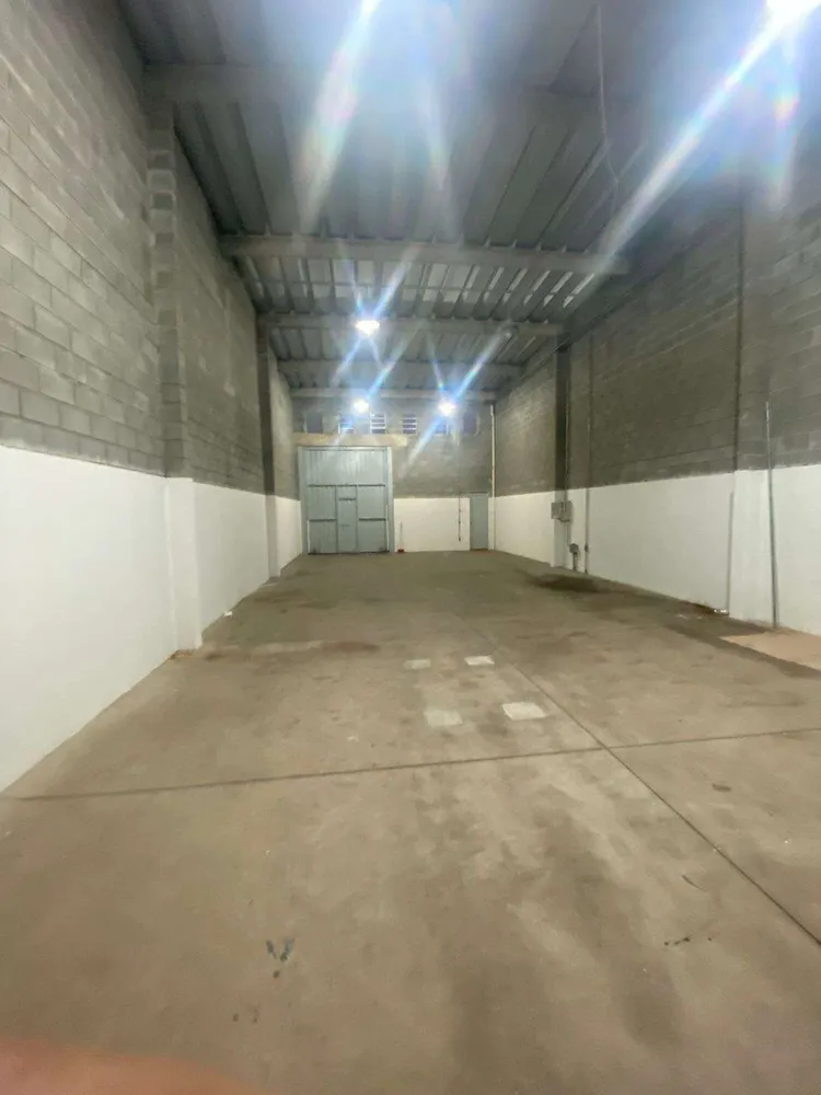 Depósito-Galpão, 237 m² - Foto 2