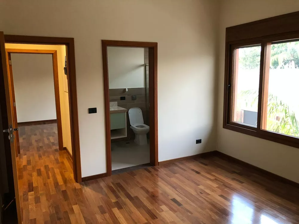 Casa à venda com 4 quartos, 370m² - Foto 44