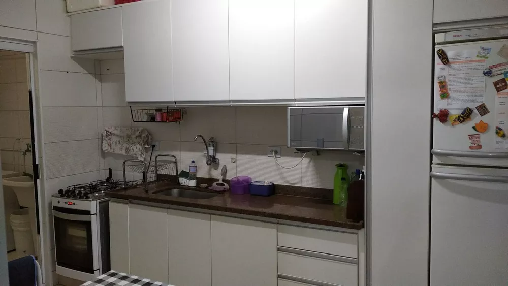 Apartamento à venda com 3 quartos, 93m² - Foto 2