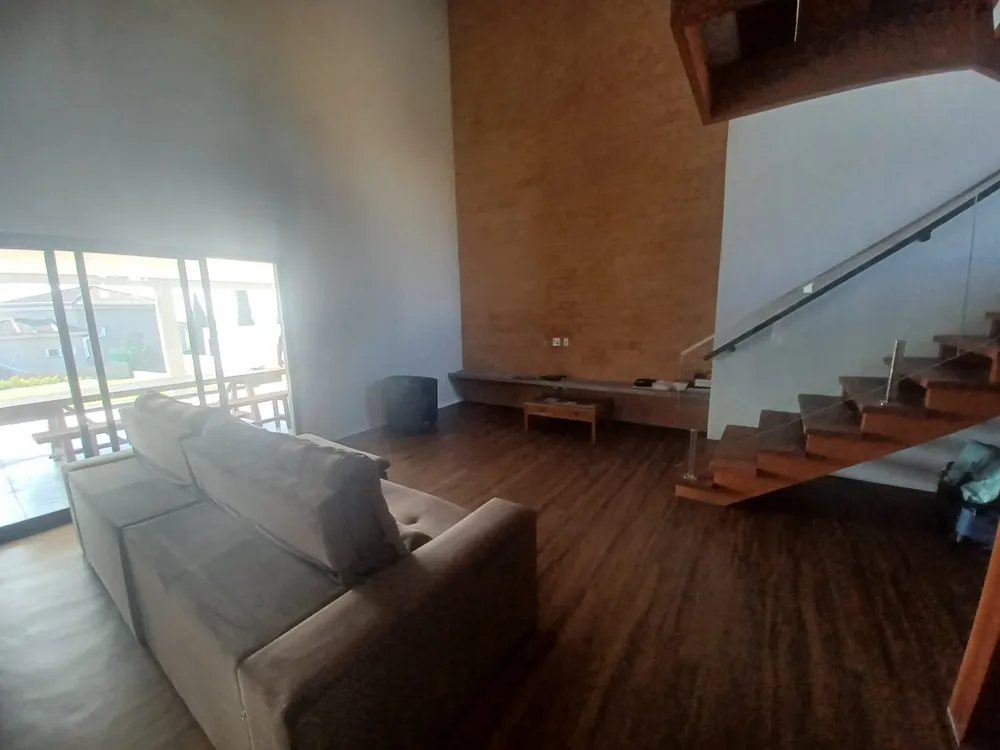 Casa, 3 quartos, 975 m² - Foto 1