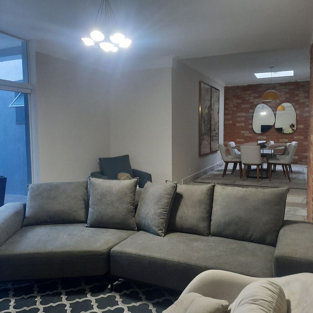 Casa, 3 quartos, 260 m² - Foto 1