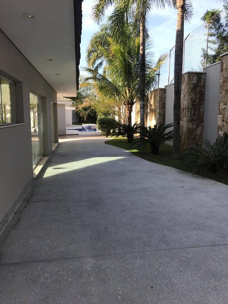 Casa à venda com 5 quartos, 2000m² - Foto 4