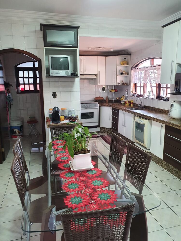 Casa, 3 quartos, 304 m² - Foto 2