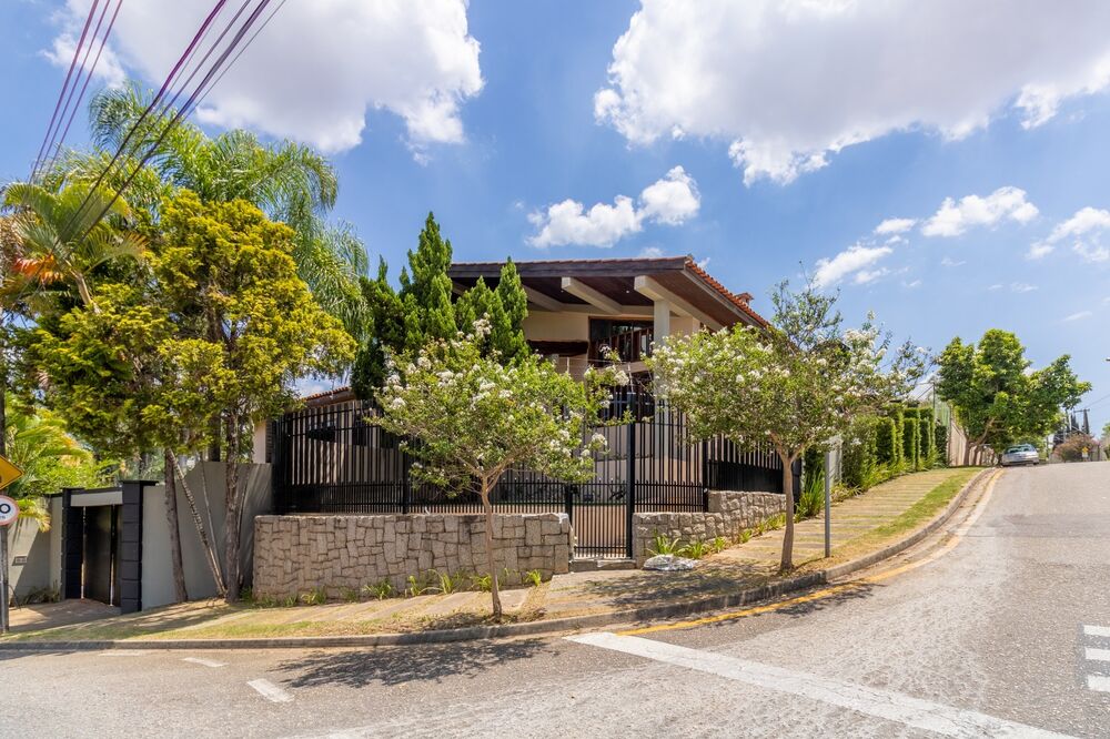 Casa à venda e aluguel com 4 quartos - Foto 1