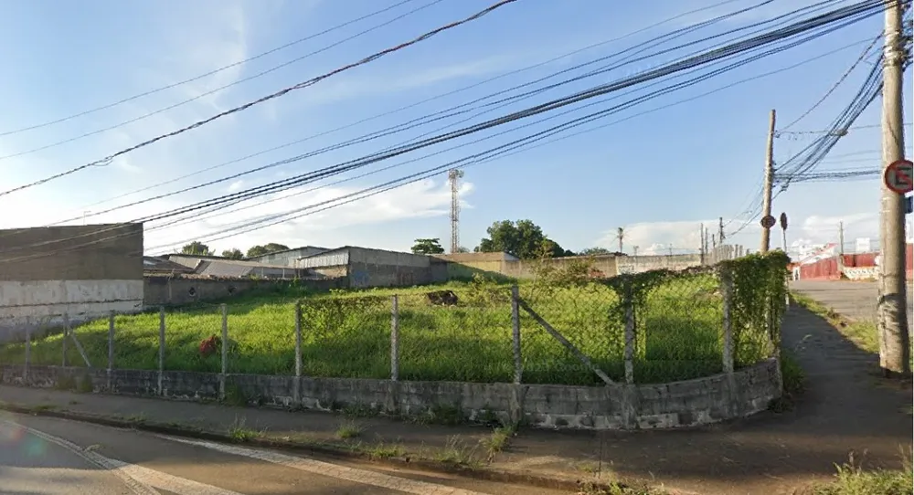 Loteamento e Condomínio, 2000 m² - Foto 1