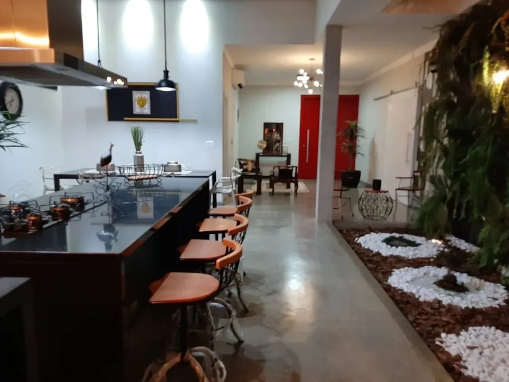 Casa, 3 quartos, 288 m² - Foto 1