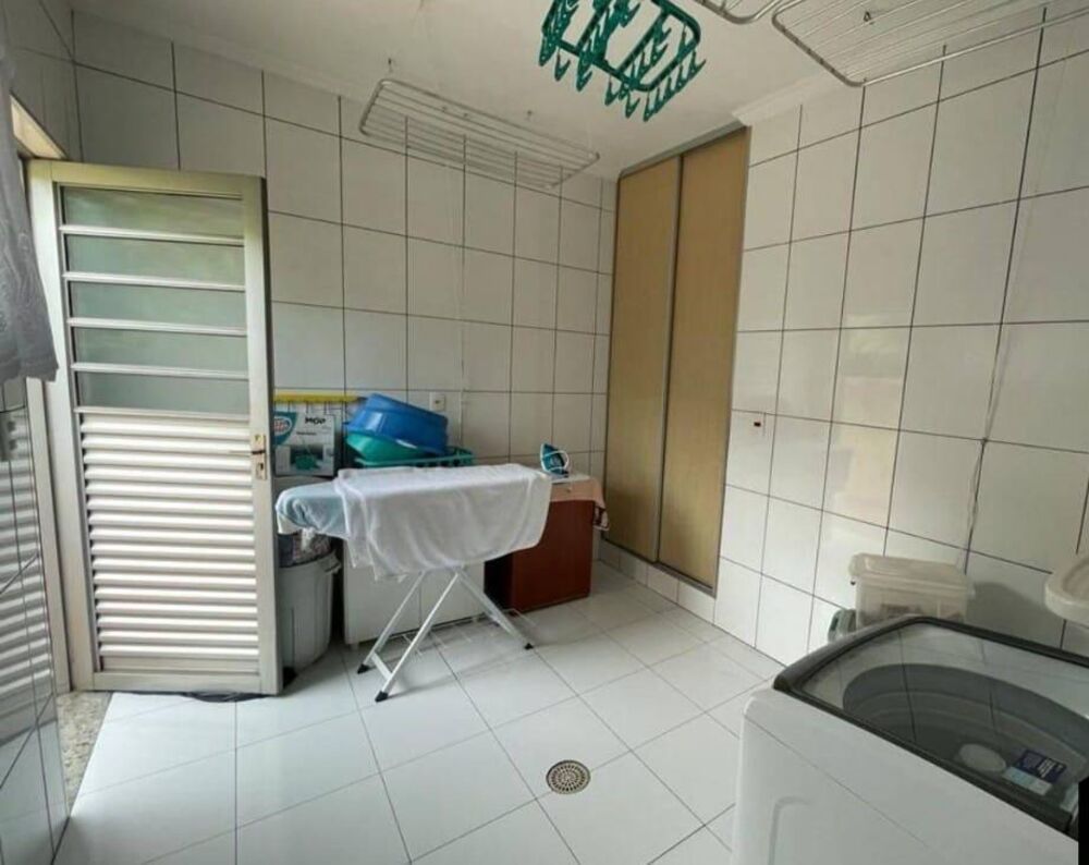 Casa, 3 quartos, 286 m² - Foto 3