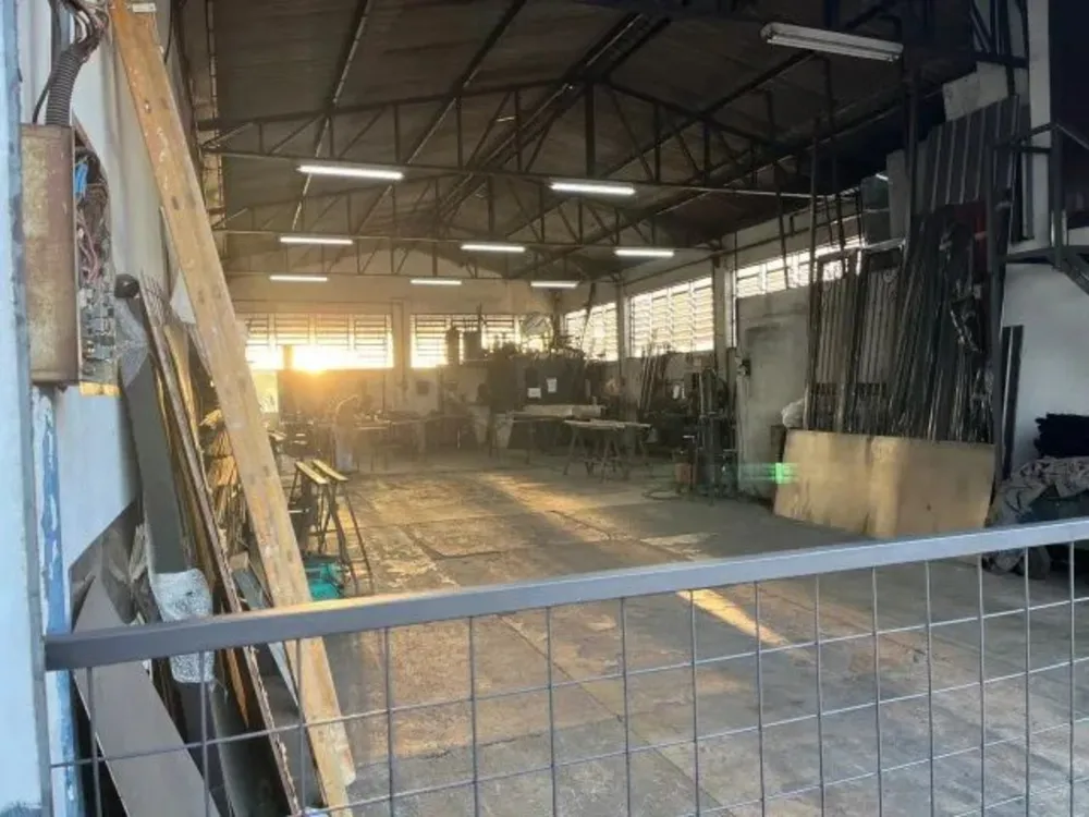 Depósito-Galpão, 341 m² - Foto 1