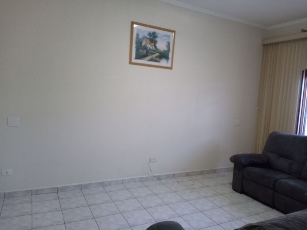Casa à venda com 3 quartos, 200m² - Foto 1