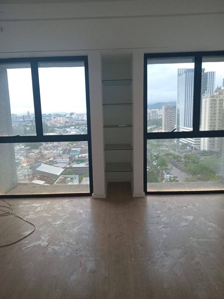 Sala-Conjunto, 200 m² - Foto 1