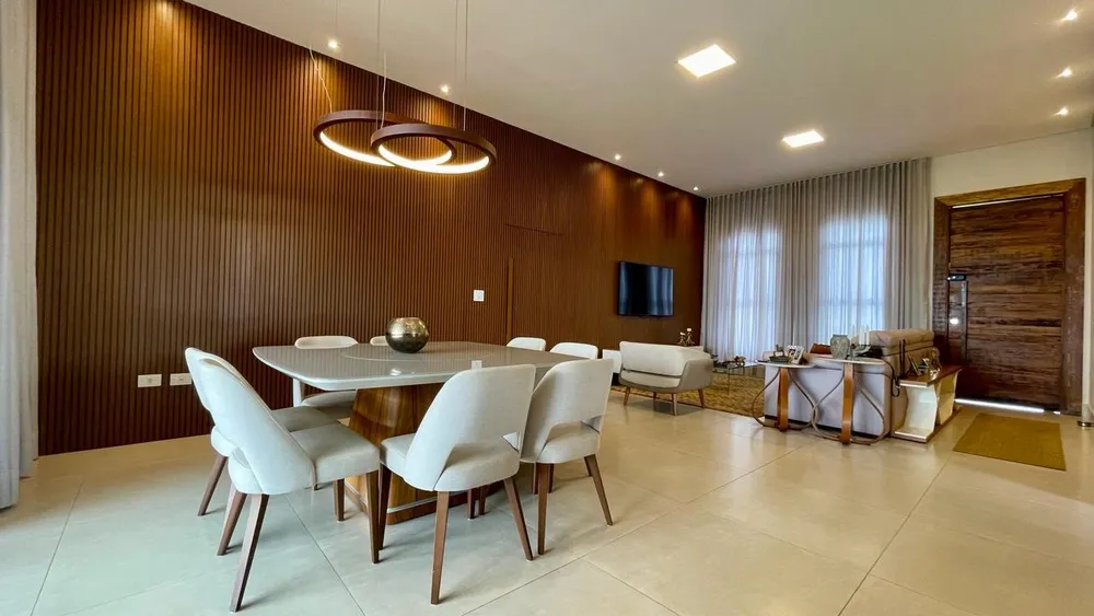 Casa, 4 quartos, 288 m² - Foto 2