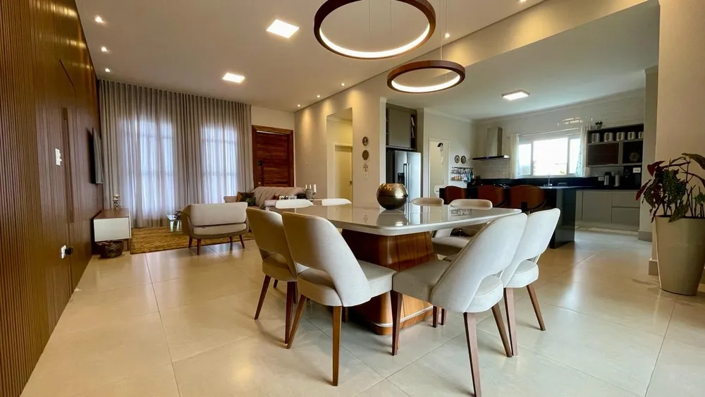Casa, 4 quartos, 288 m² - Foto 3