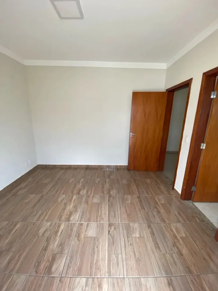 Casa, 3 quartos, 250 m² - Foto 2