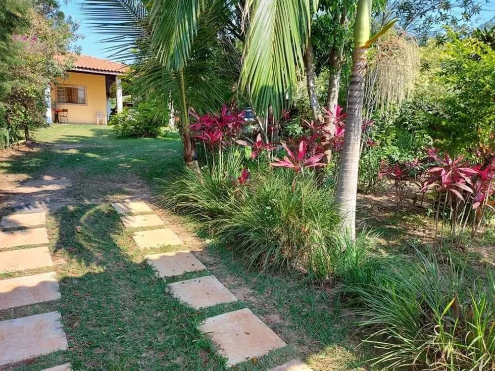 Chácara, 2 quartos, 1085 m² - Foto 2