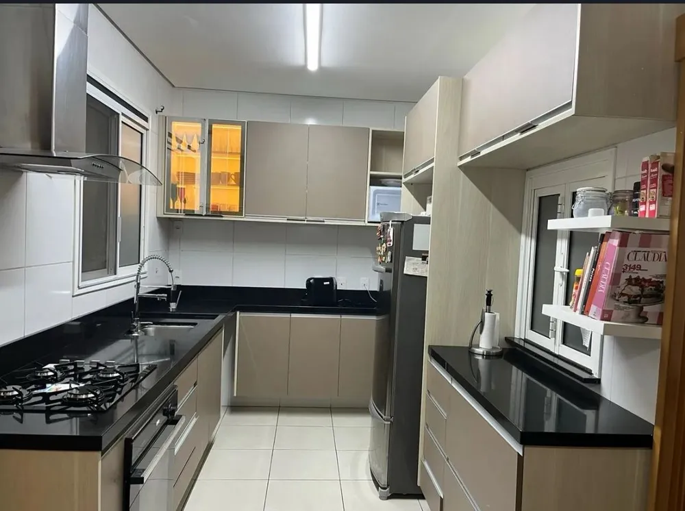 Apartamento, 3 quartos, 156 m² - Foto 2