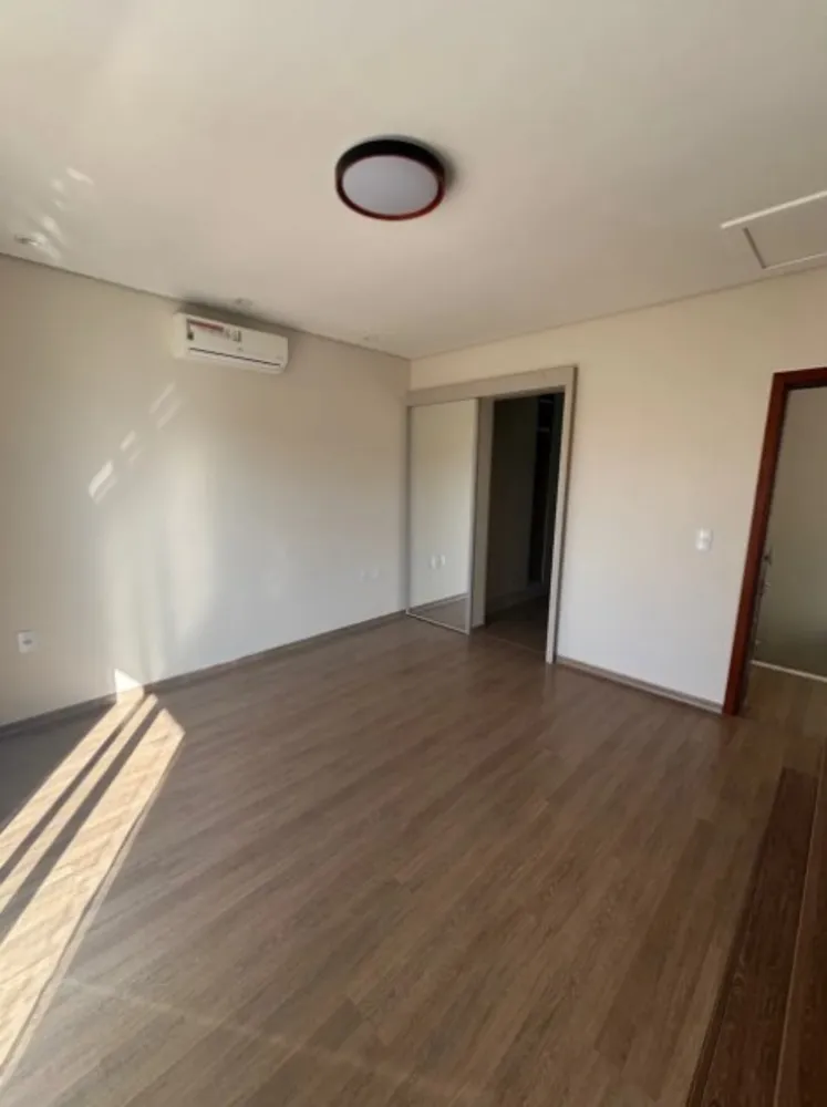 Casa, 3 quartos, 250 m² - Foto 11