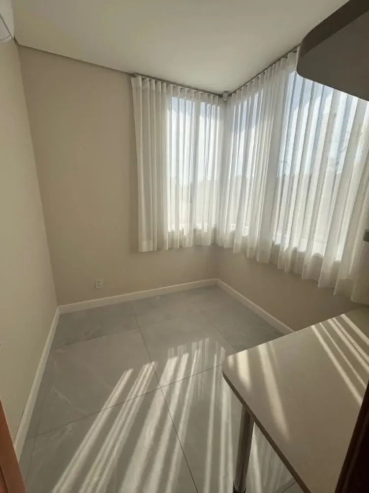 Casa, 3 quartos, 250 m² - Foto 6