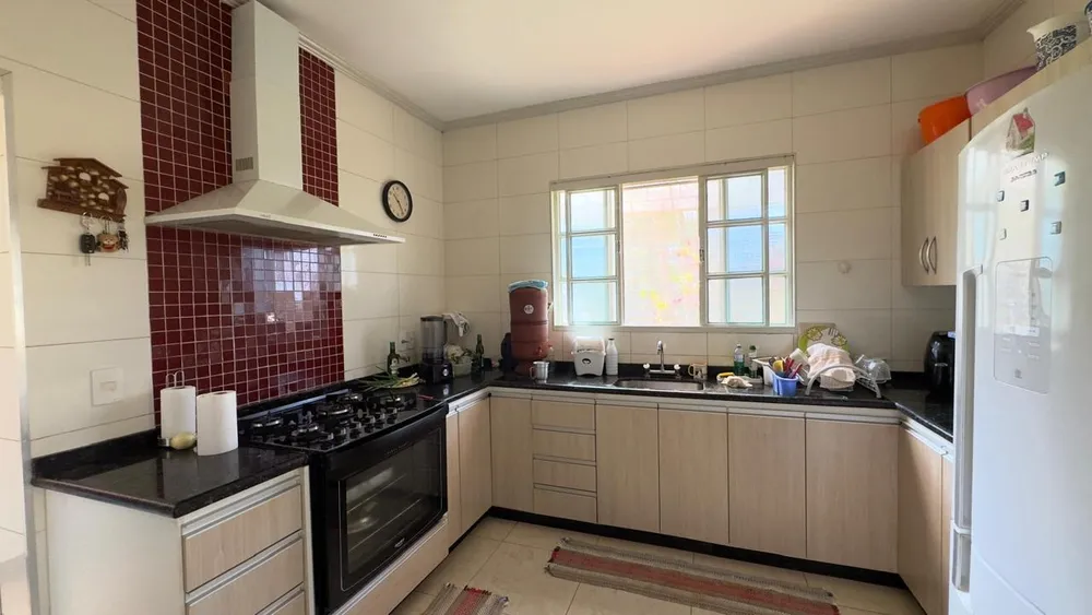 Casa, 5 quartos, 265 m² - Foto 9