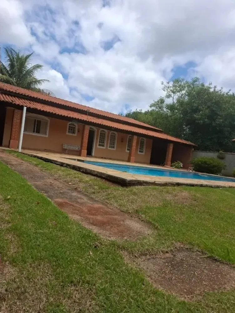 Chácara, 3 quartos, 1264 m² - Foto 1