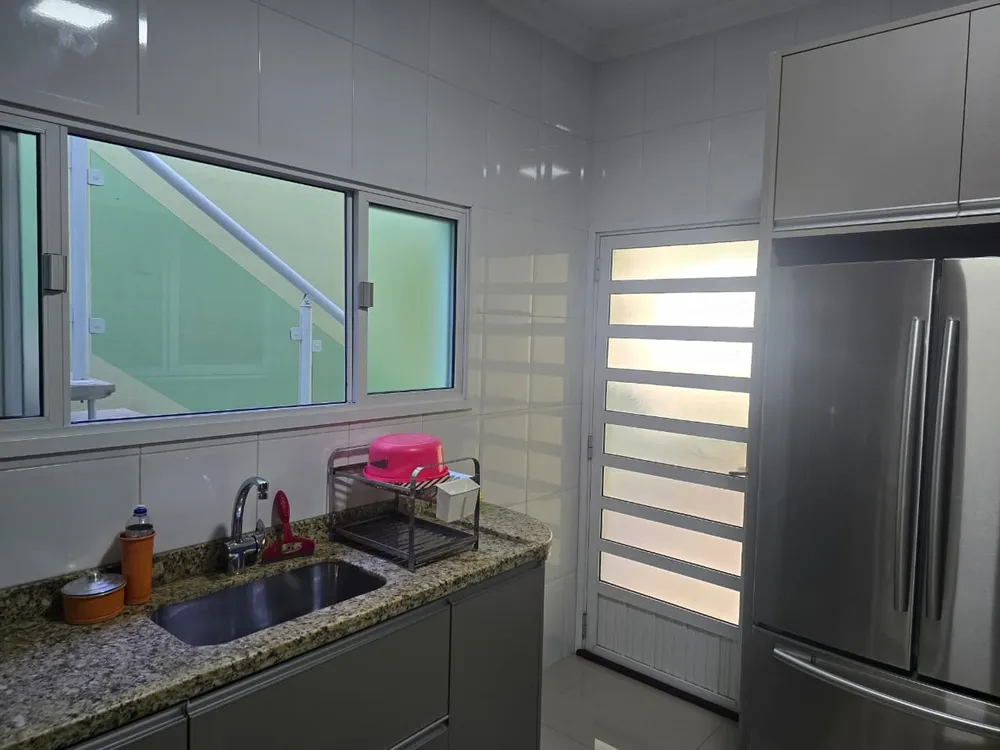Casa, 3 quartos, 220 m² - Foto 3