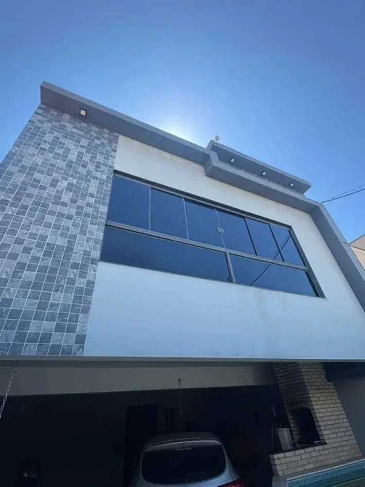 Casa, 3 quartos, 185 m² - Foto 1