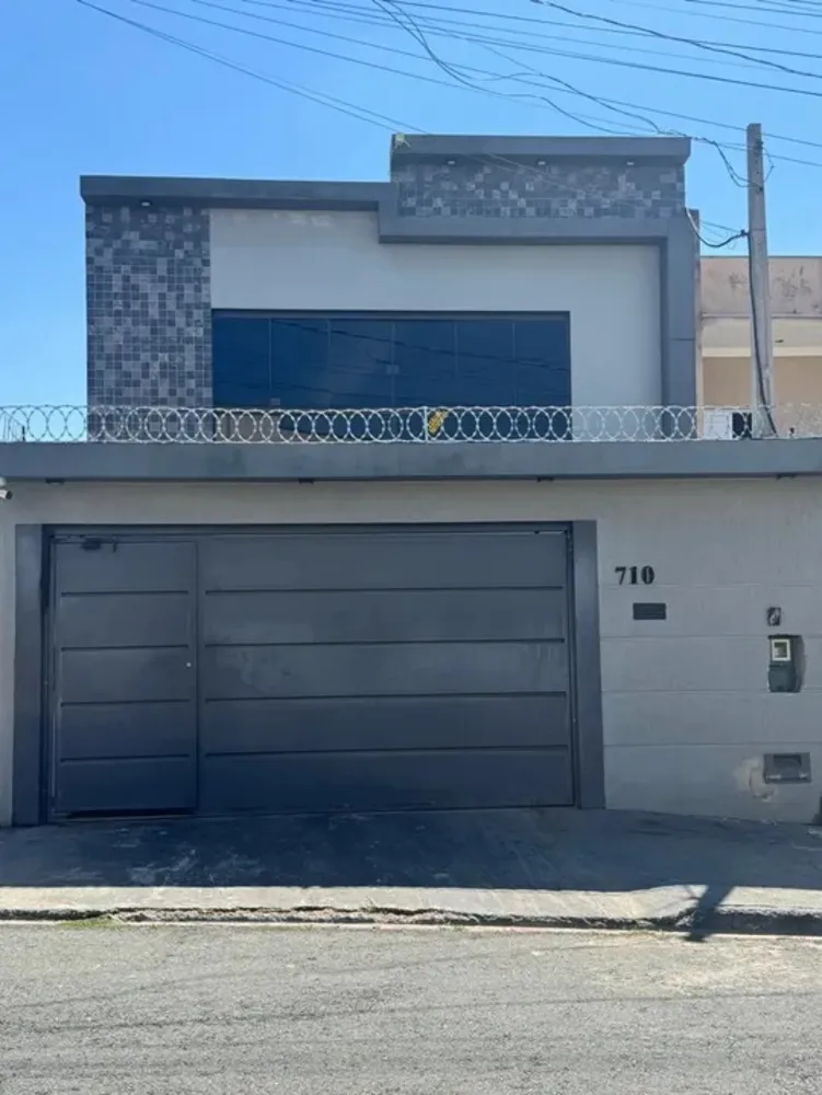 Casa, 3 quartos, 185 m² - Foto 2