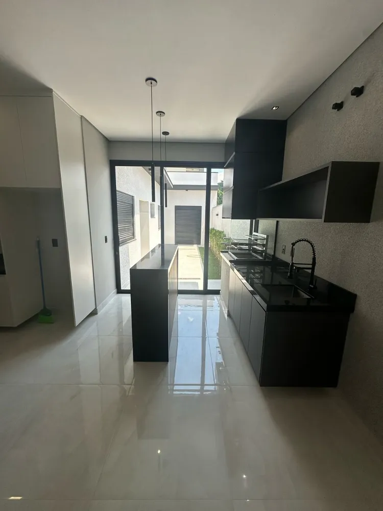 Casa, 3 quartos, 164 m² - Foto 3