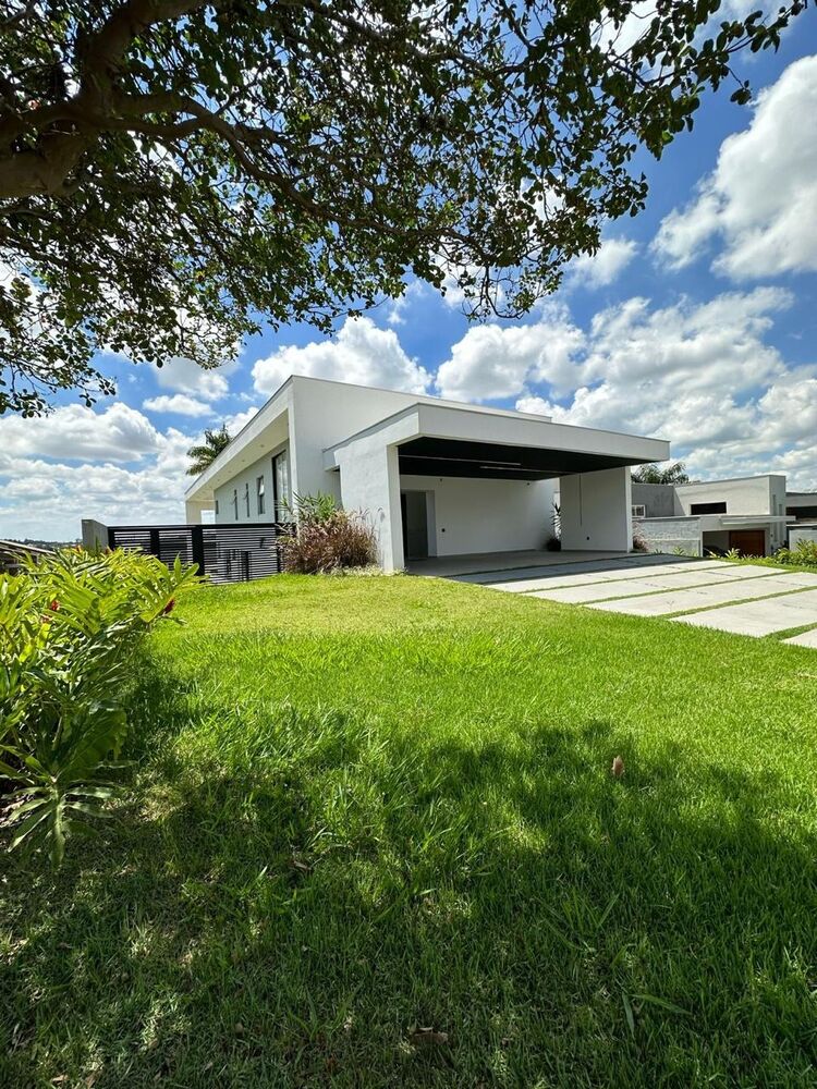 Casa à venda com 3 quartos, 450m² - Foto 2