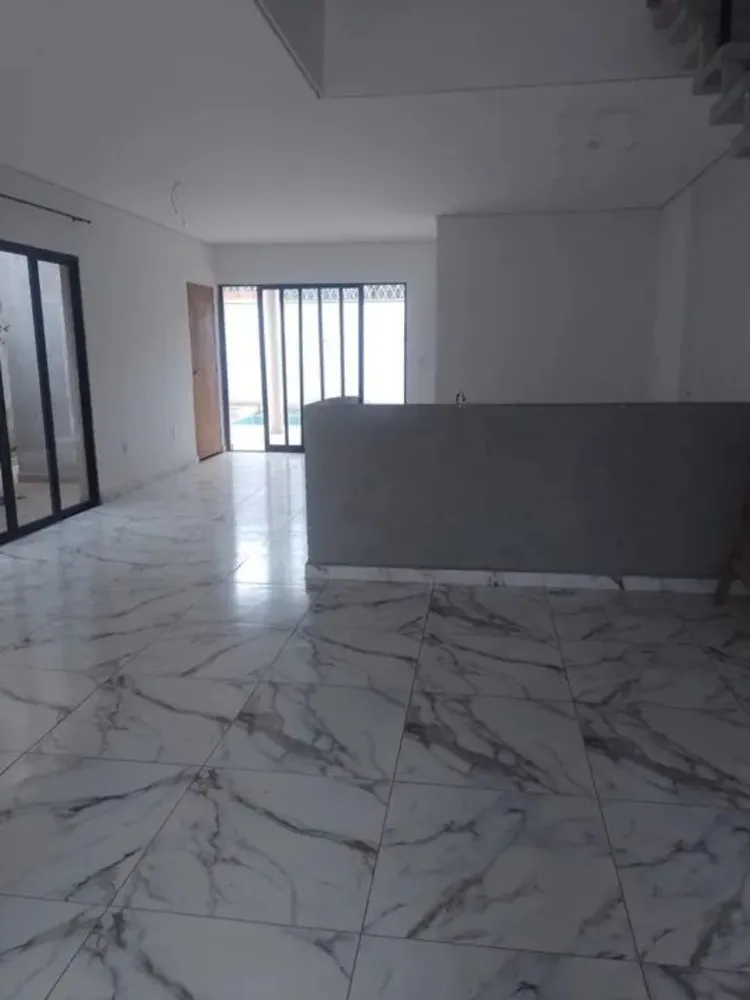 Casa, 3 quartos, 213 m² - Foto 2