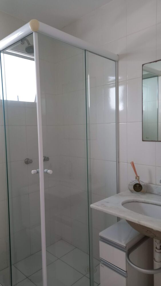 Apartamento à venda com 2 quartos, 70m² - Foto 2