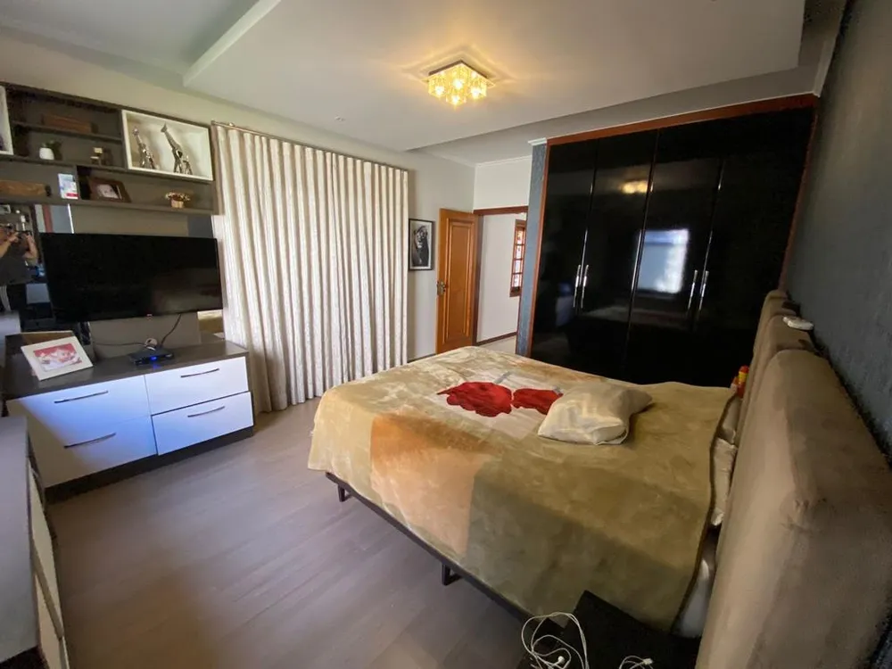 Casa, 3 quartos, 278 m² - Foto 6