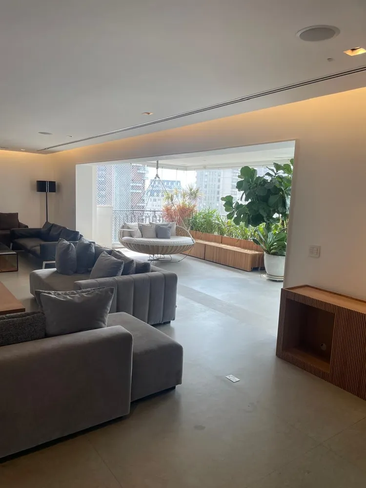 Apartamento, 3 quartos, 450 m² - Foto 1