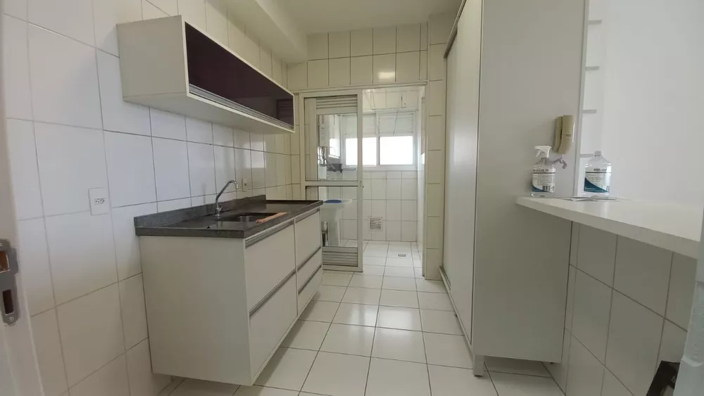 Apartamento à venda com 3 quartos, 85m² - Foto 4