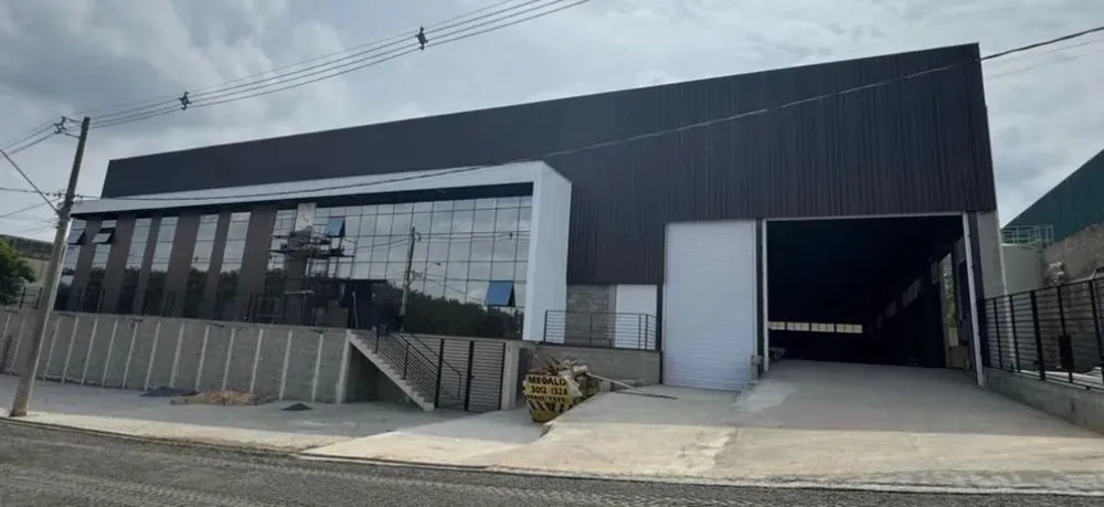 Depósito-Galpão, 4500 m² - Foto 1
