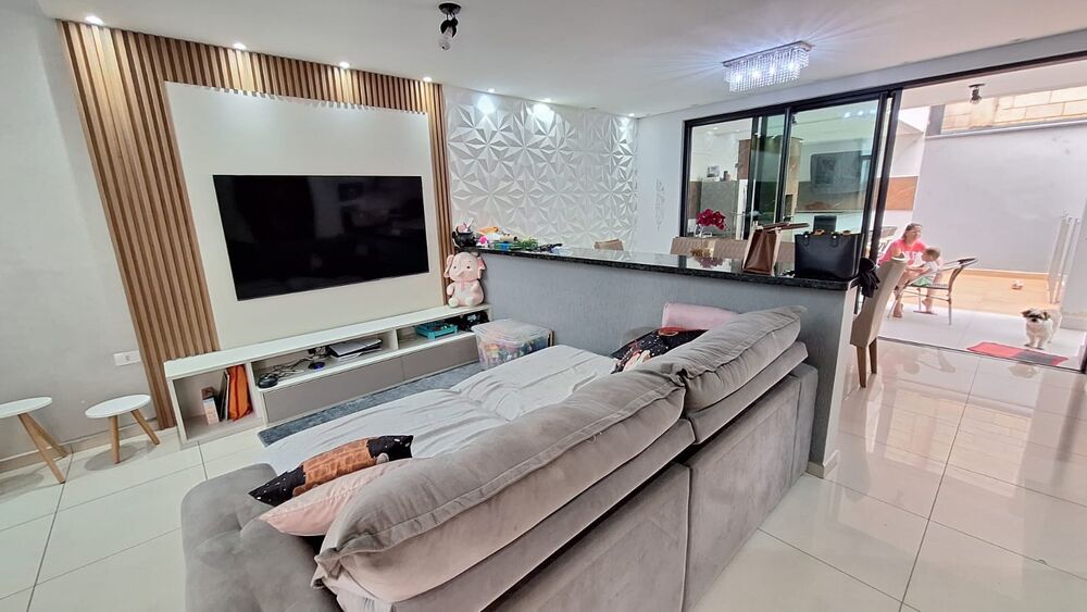 Casa, 3 quartos, 210 m² - Foto 2