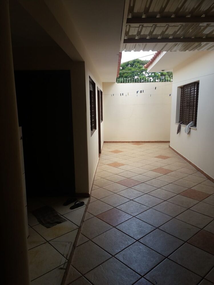 Prédio Inteiro à venda com 5 quartos, 300m² - Foto 2