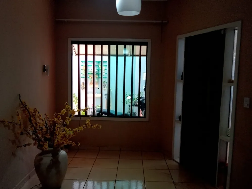 Casa, 3 quartos, 184 m² - Foto 1