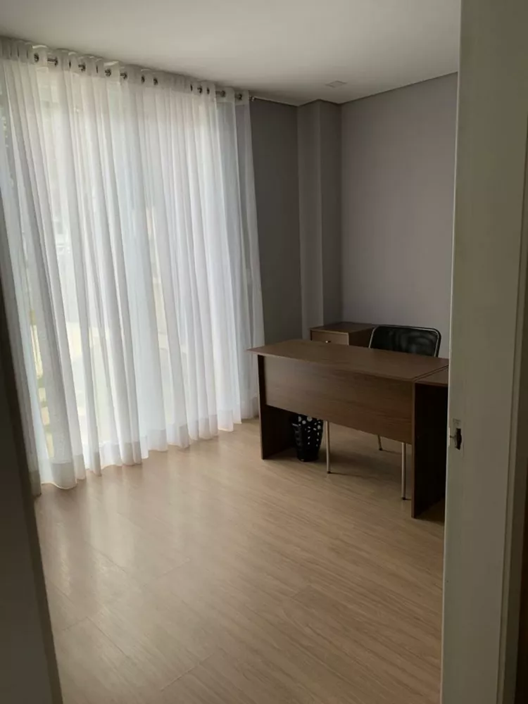 Casa à venda e aluguel com 5 quartos, 650m² - Foto 3