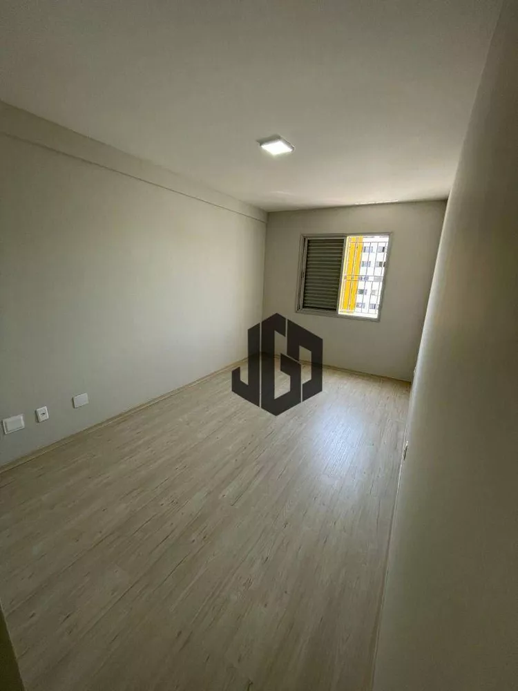 Apartamento à venda com 3 quartos, 120m² - Foto 4