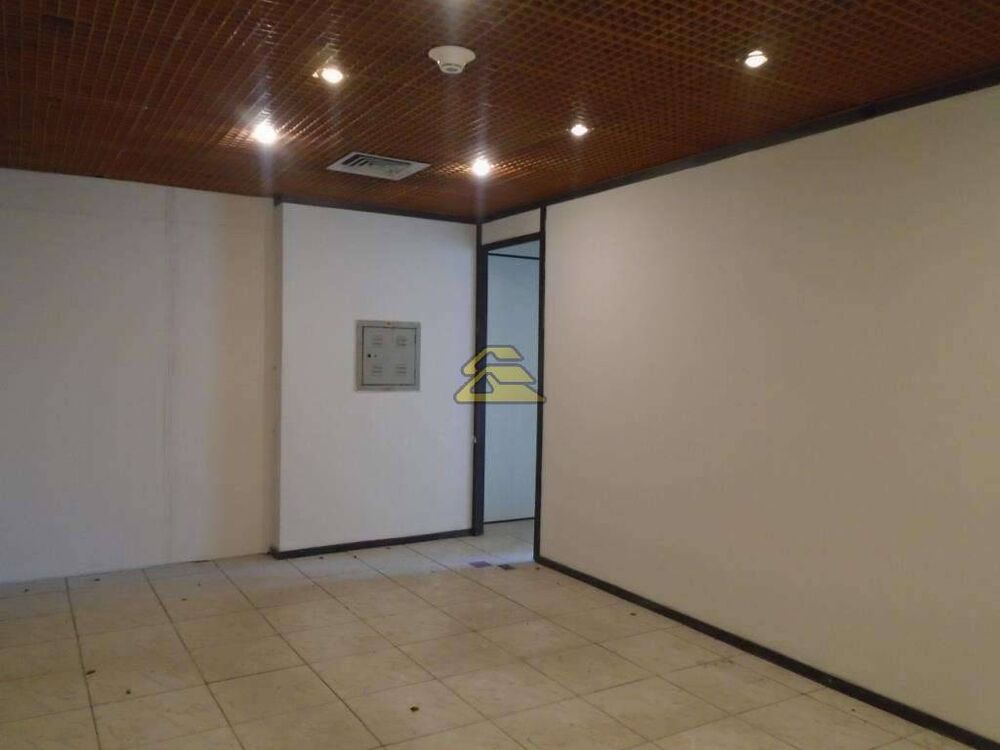 Sala-Conjunto, 1200 m² - Foto 18