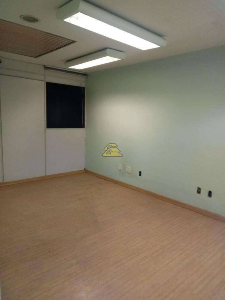 Sala-Conjunto, 597 m² - Foto 1