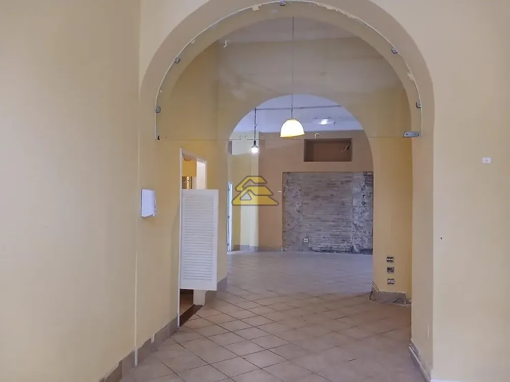 Loja-Salão, 300 m² - Foto 1