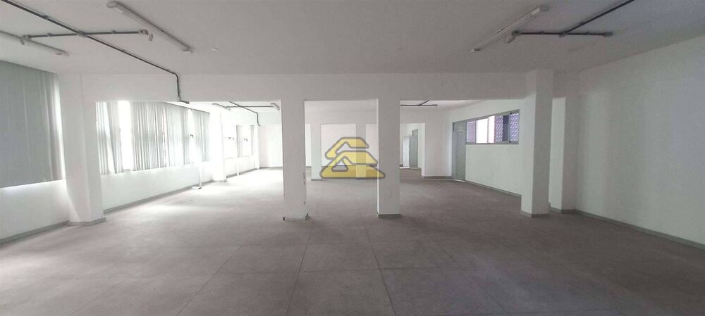 Sala-Conjunto, 555 m² - Foto 17