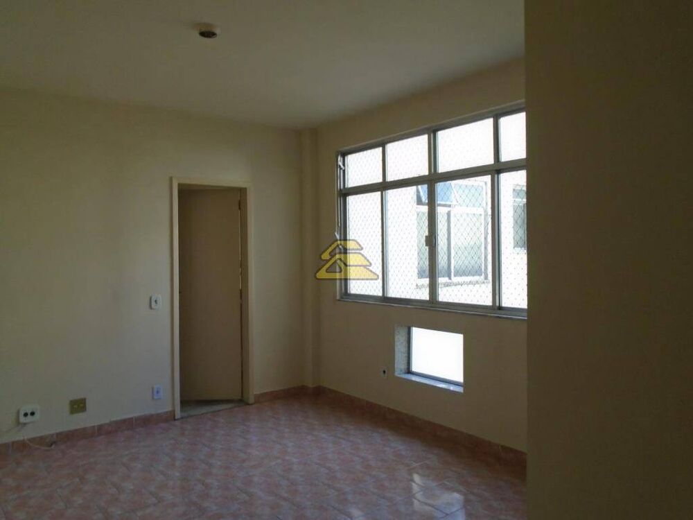 Apartamento para alugar com 2 quartos, 85m² - Foto 1