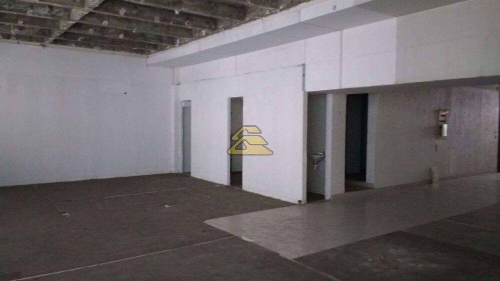 Sala-Conjunto, 1050 m² - Foto 4