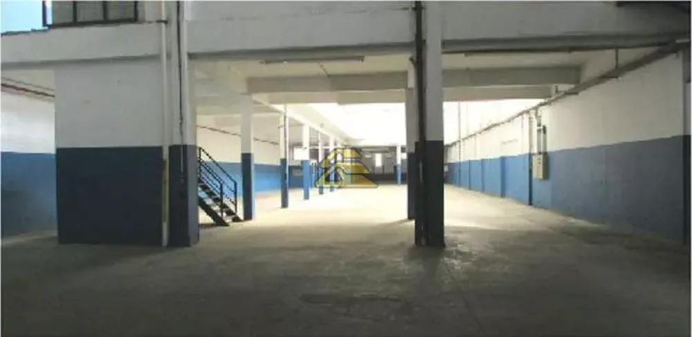 Depósito-Galpão, 2300 m² - Foto 1