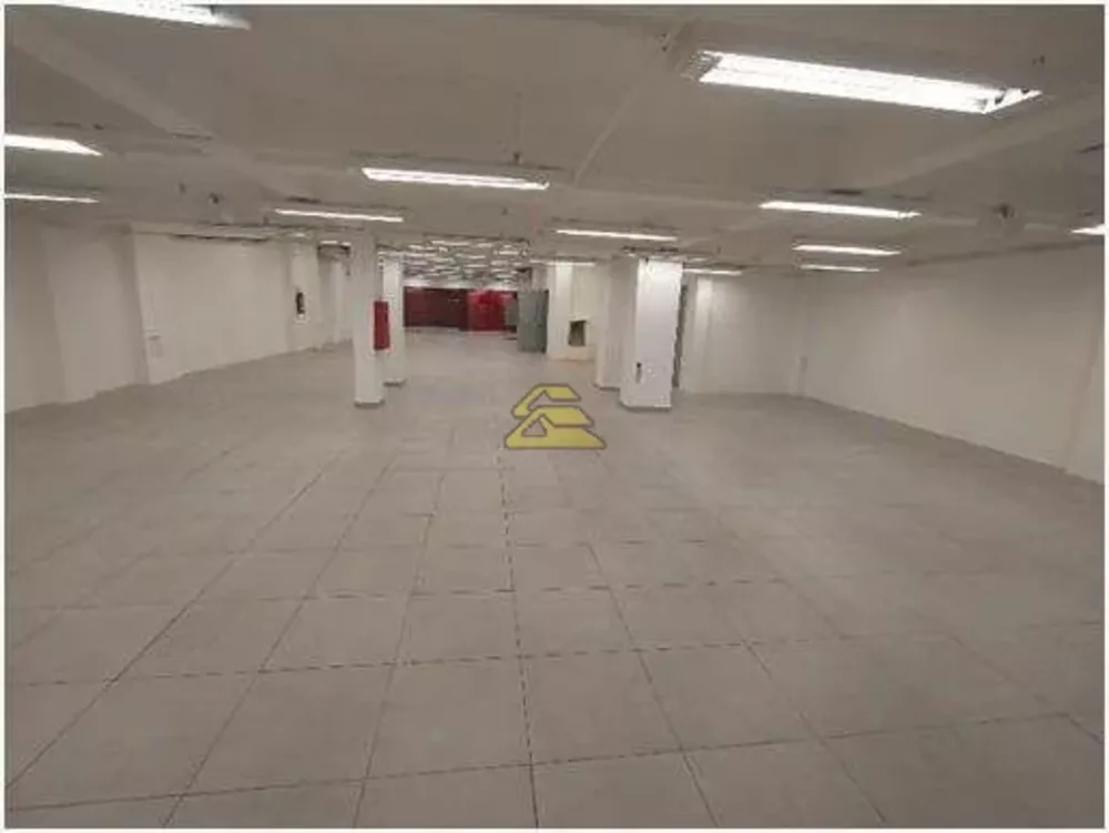 Loja-Salão, 588 m² - Foto 1
