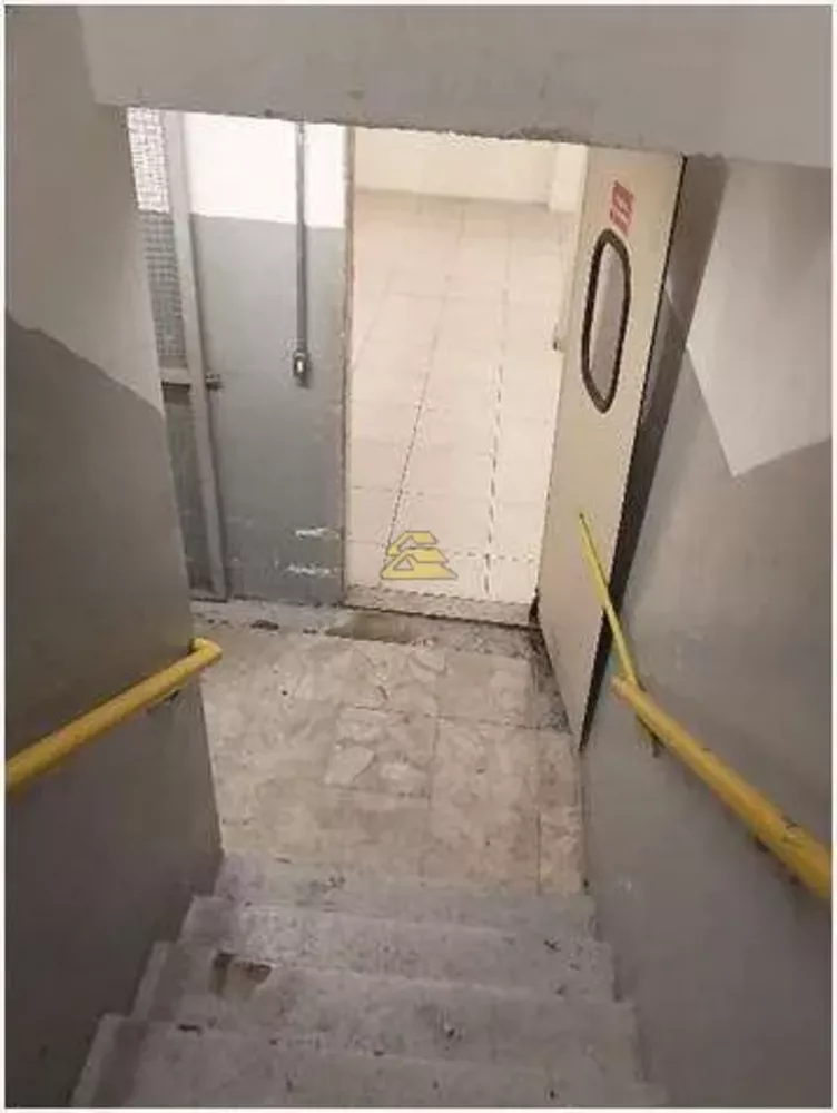 Loja-Salão, 588 m² - Foto 2