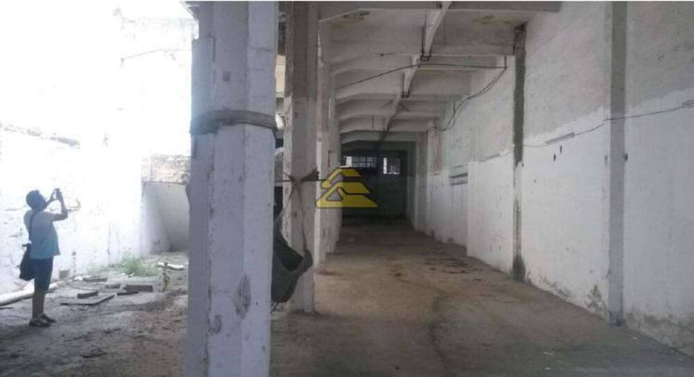 Depósito-Galpão, 2650 m² - Foto 1