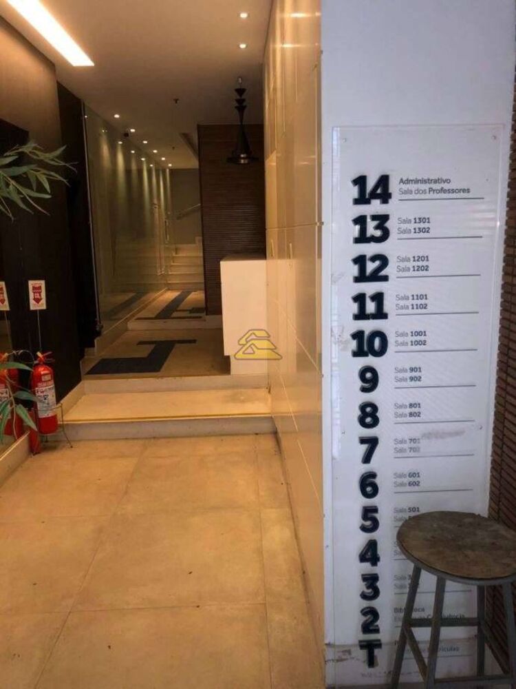 Prédio Inteiro para alugar, 2100m² - Foto 4